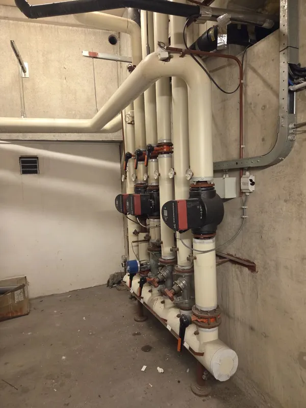 Isolatiematrassen op appendages ketelhuis