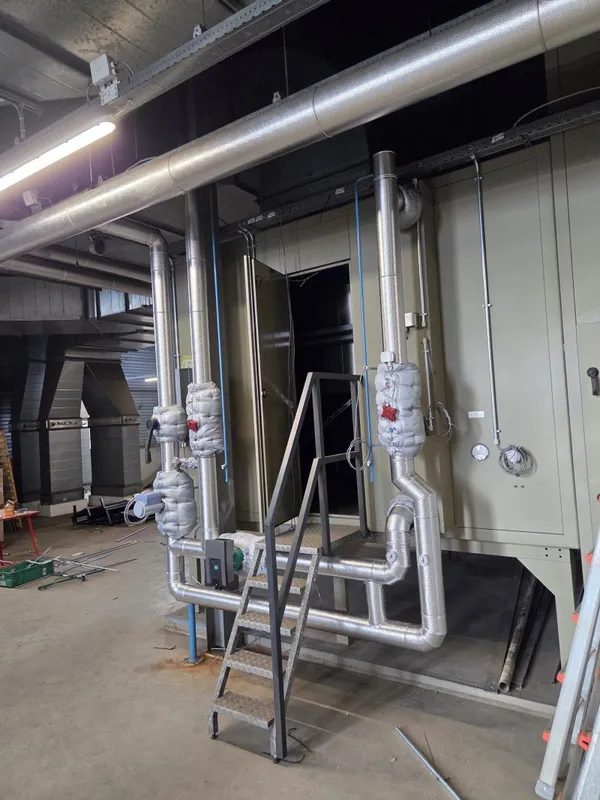 Maatwerk isolatiematrassen op leidingwerk