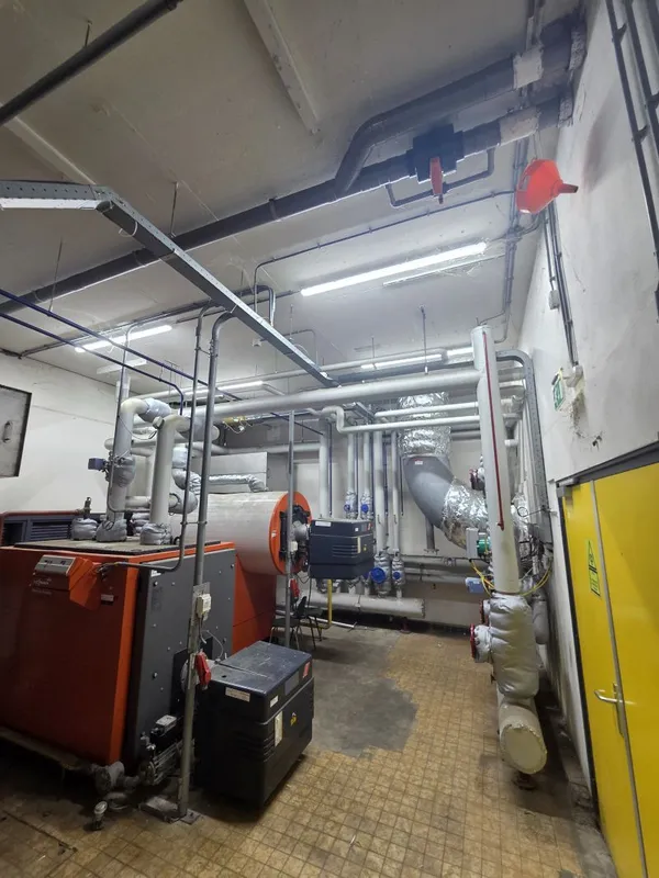 Detail geïsoleerde pompen locatie 2