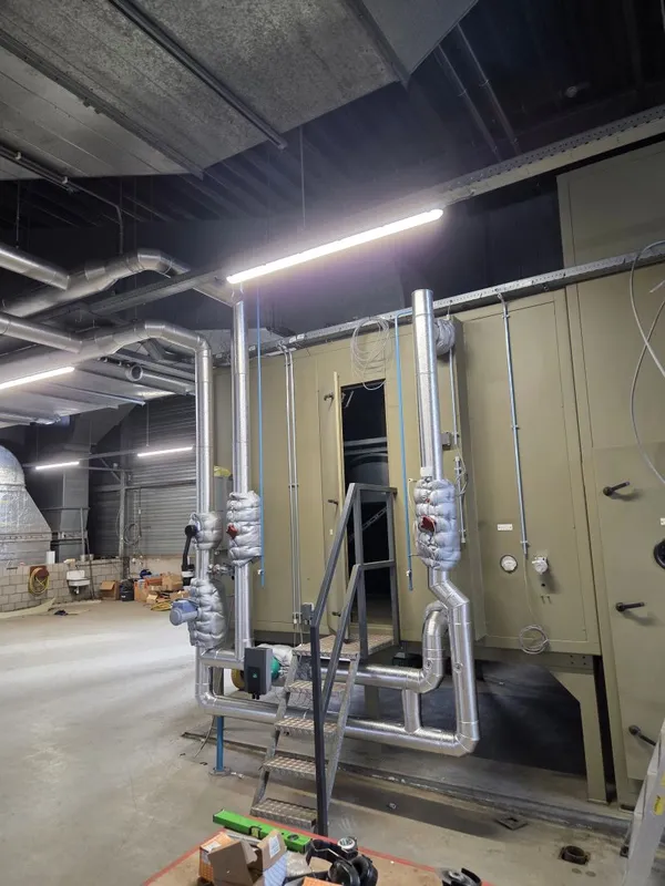 Geïsoleerde appendages in het onderstation