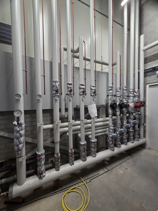 Overzicht leidingwerk en appendages stadion